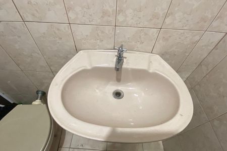 Casa à venda com 80m², 2 quartos e 1 vagaBanheiro 