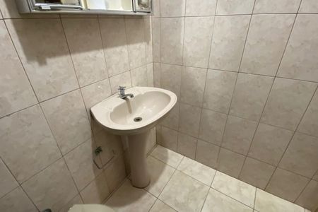 Banheiro  de casa para alugar com 2 quartos, 80m² em Casa Grande, Diadema