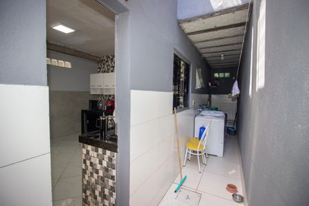 Casa à venda com 100m², 2 quartos e 1 vagaÁrea de Serviço