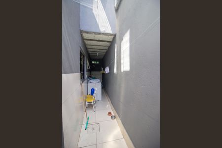 Casa à venda com 100m², 2 quartos e 1 vagaÁrea de Serviço