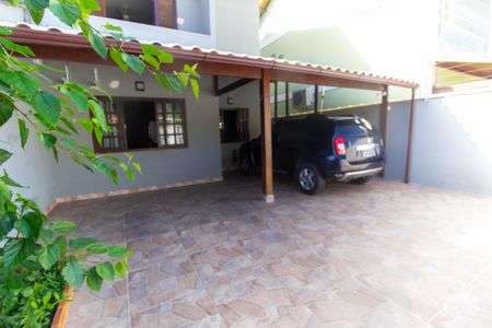 Casa para alugar com 190m², 4 quartos e 3 vagas