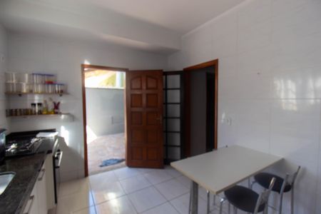 Casa para alugar com 190m², 4 quartos e 3 vagas