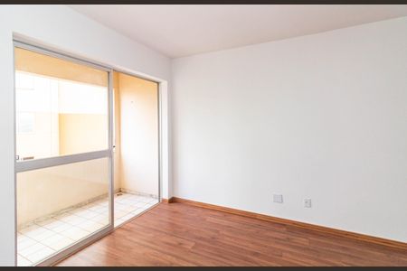 Apartamento à venda com 2 quartos, 60m² em Horto, Belo Horizonte