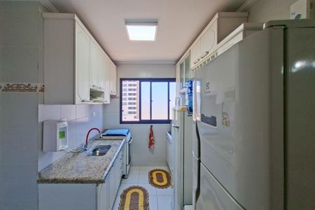 Apartamento para alugar com 68m², 2 quartos e 1 vagaCozinha 