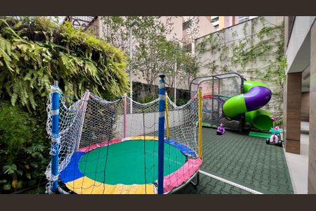 Apartamento para alugar com 72m², 1 quarto e 2 vagas Apartamento para alugar com 72m², 1 quarto e 2 vagasPlayground