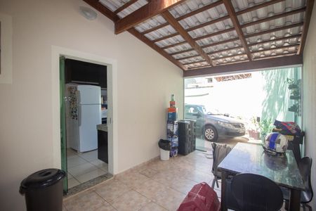 Casa à venda com 203m², 2 quartos e 2 vagasÁrea de Serviço