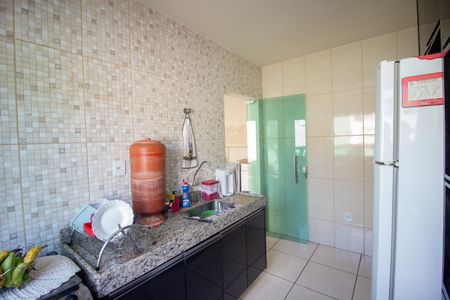 Casa à venda com 203m², 2 quartos e 2 vagasCozinha