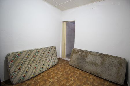 Suíte de casa à venda com 2 quartos, 302m² em Jardim Miriam, São Paulo