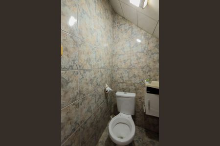 Casa para alugar com 80m², 3 quartos e 2 vagasBanheiro de serviço