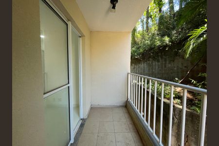 Apartamento para alugar com 52m², 2 quartos e 1 vagaVaranda