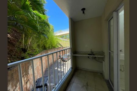 Apartamento para alugar com 52m², 2 quartos e 1 vagaVaranda