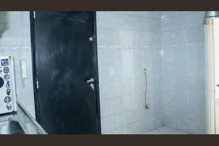 Cozinha de apartamento para alugar com 2 quartos, 48m² em Irajá, Rio de Janeiro