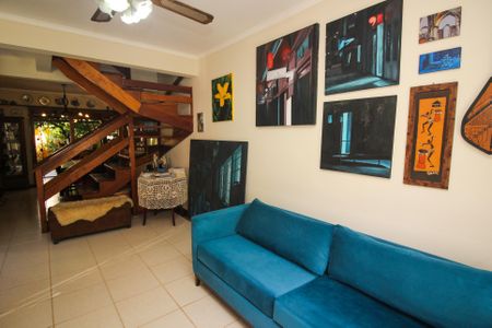 Sala de casa de condomínio à venda com 4 quartos, 177m² em Ipanema, Porto Alegre