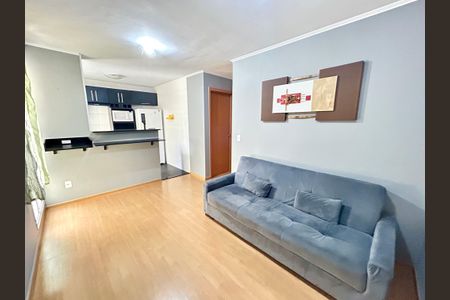 Sala de apartamento para alugar com 2 quartos, 38m² em Jardim Rosa de Franca, Guarulhos