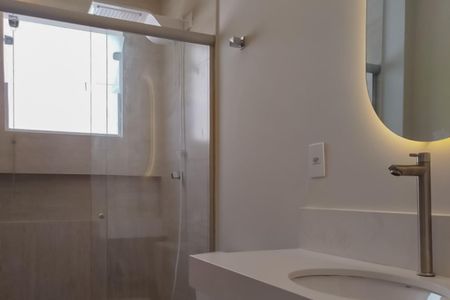 Apartamento à venda com 65m², 2 quartos e 1 vaga Apartamento à venda com 65m², 2 quartos e 1 vagaBanheiro