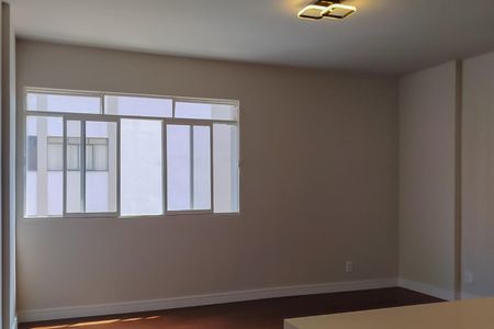 Sala de apartamento à venda com 2 quartos, 65m² em Sion, Belo Horizonte