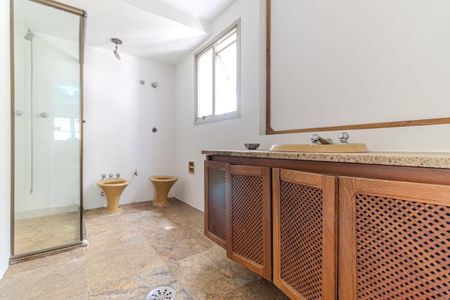 Apartamento à venda com 304m², 3 quartos e 1 vagaBanheiro da Suíte 1