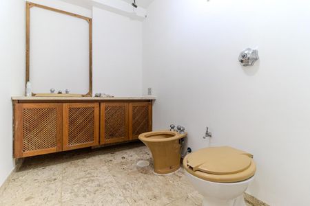 Apartamento à venda com 304m², 3 quartos e 1 vagaBanheiro da Suíte 2