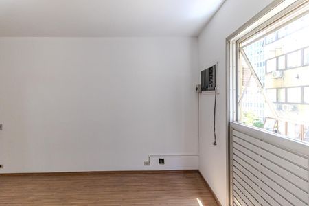 Apartamento à venda com 304m², 3 quartos e 1 vagaSuíte 2