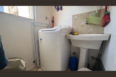 Apartamento à venda com 59m², 2 quartos e sem vaga Apartamento à venda com 59m², 2 quartos e sem vagaÁrea de Serviço