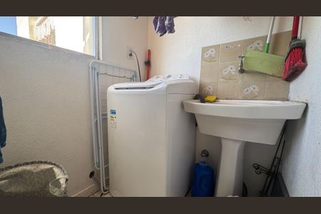 Apartamento à venda com 59m², 2 quartos e sem vaga Apartamento à venda com 59m², 2 quartos e sem vagaÁrea de Serviço