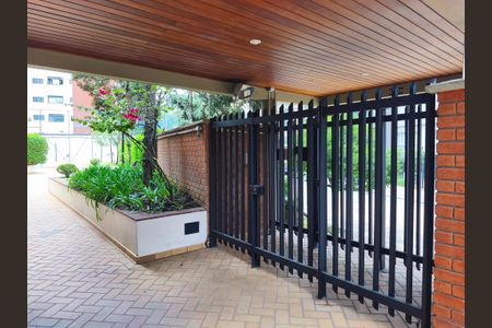 Apartamento à venda com 62m², 2 quartos e 2 vagasEntrada e portaria