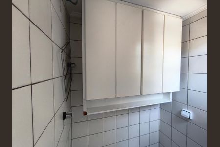 Apartamento à venda com 62m², 2 quartos e 2 vagasBanheiro de Serviço