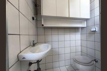 Apartamento à venda com 62m², 2 quartos e 2 vagasBanheiro de Serviço