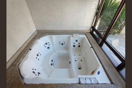 Apartamento para alugar com 73m², 3 quartos e 1 vaga