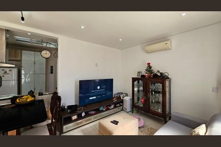 Casa de condomínio à venda com 116m², 3 quartos e 2 vagas