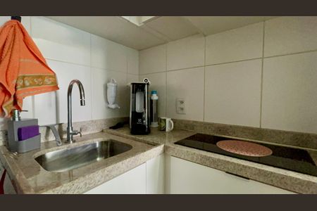 Apartamento à venda com 35m², 1 quarto e 1 vaga Apartamento à venda com 35m², 1 quarto e 1 vagaCozinha