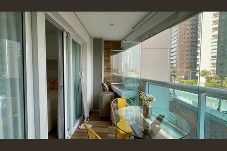 Apartamento à venda com 35m², 1 quarto e 1 vaga Apartamento à venda com 35m², 1 quarto e 1 vagaVaranda