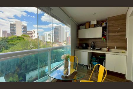 Apartamento à venda com 35m², 1 quarto e 1 vaga Apartamento à venda com 35m², 1 quarto e 1 vagaVaranda