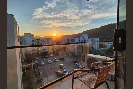 Apartamento para alugar com 2 quartos, 56m² em Vargem Pequena, Rio de Janeiro