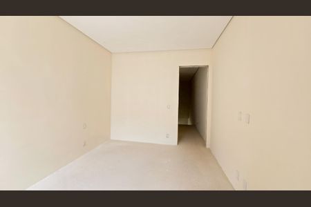 Casa à venda com 3 quartos, 168m² em Cabral, Contagem