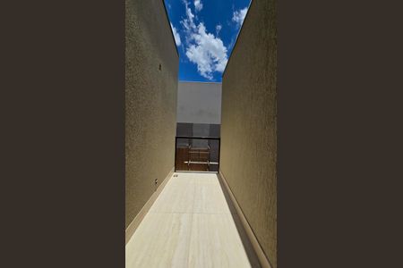 Varanda Quarto 02 de casa à venda com 3 quartos, 168m² em Cabral, Contagem