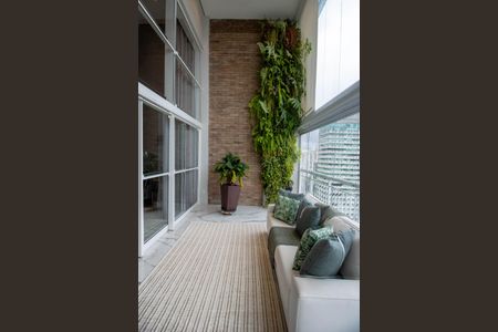 Apartamento à venda com 238m², 4 quartos e 4 vagas