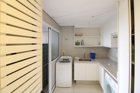 Apartamento à venda com 238m², 4 quartos e 4 vagas