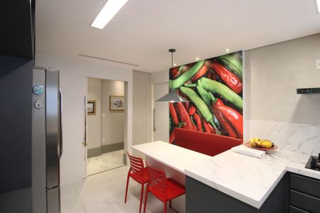 Apartamento à venda com 238m², 4 quartos e 4 vagas