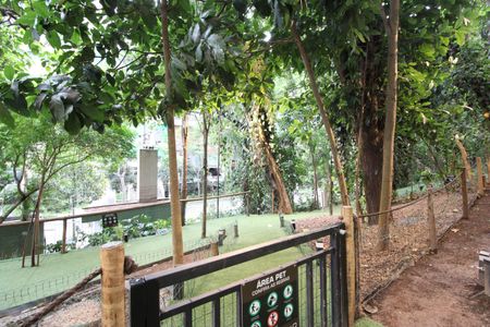 Apartamento à venda com 238m², 4 quartos e 4 vagas