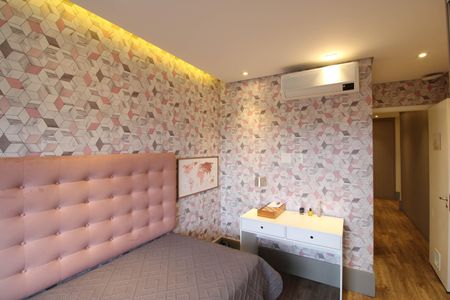 Apartamento à venda com 238m², 4 quartos e 4 vagas