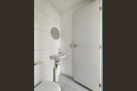 Apartamento à venda com 50m², 2 quartos e sem vaga Apartamento à venda com 50m², 2 quartos e sem vagaBanheiro Corredor