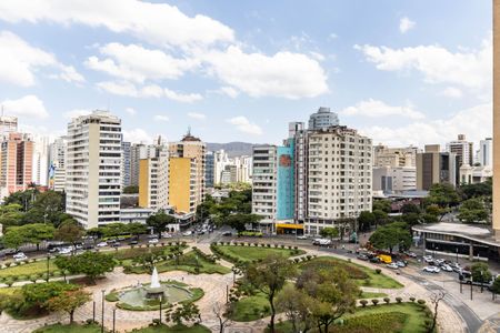 Apartamento para alugar com 172m², 3 quartos e sem vagaVista da Suíte