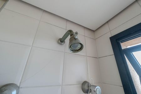Apartamento para alugar com 55m², 2 quartos e 1 vaga Apartamento para alugar com 55m², 2 quartos e 1 vagaBanheiro da Suíte 1