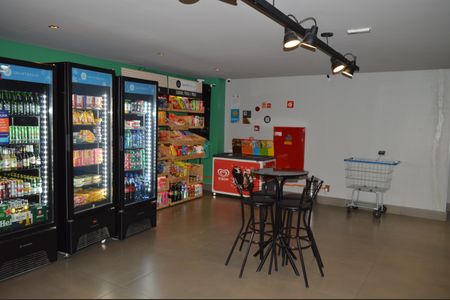 Studio à venda com 21m², 1 quarto e sem vagaMini Mercado