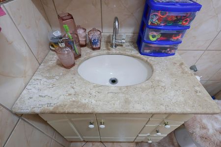 Casa à venda com 162m², 3 quartos e 1 vagaBanheiro da suíte 1