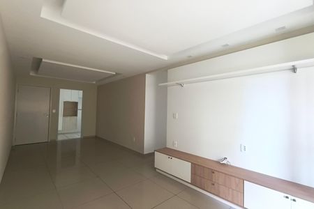 Apartamento à venda com 75m², 3 quartos e 1 vagaSala