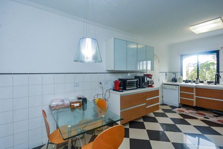 Apartamento para alugar com 280m², 4 quartos e 3 vagasCozinha