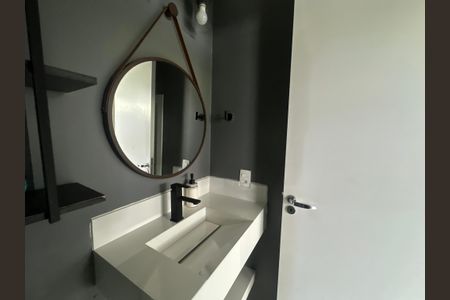 Apartamento para alugar com 61m², 2 quartos e 2 vagas Apartamento para alugar com 61m², 2 quartos e 2 vagasBanheiro