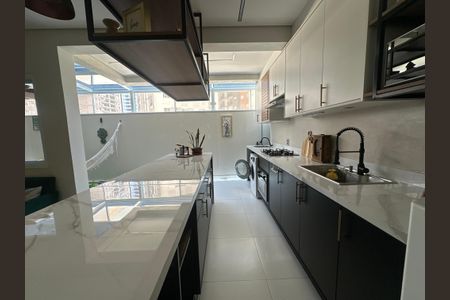 Apartamento para alugar com 61m², 2 quartos e 2 vagas Apartamento para alugar com 61m², 2 quartos e 2 vagasCozinha